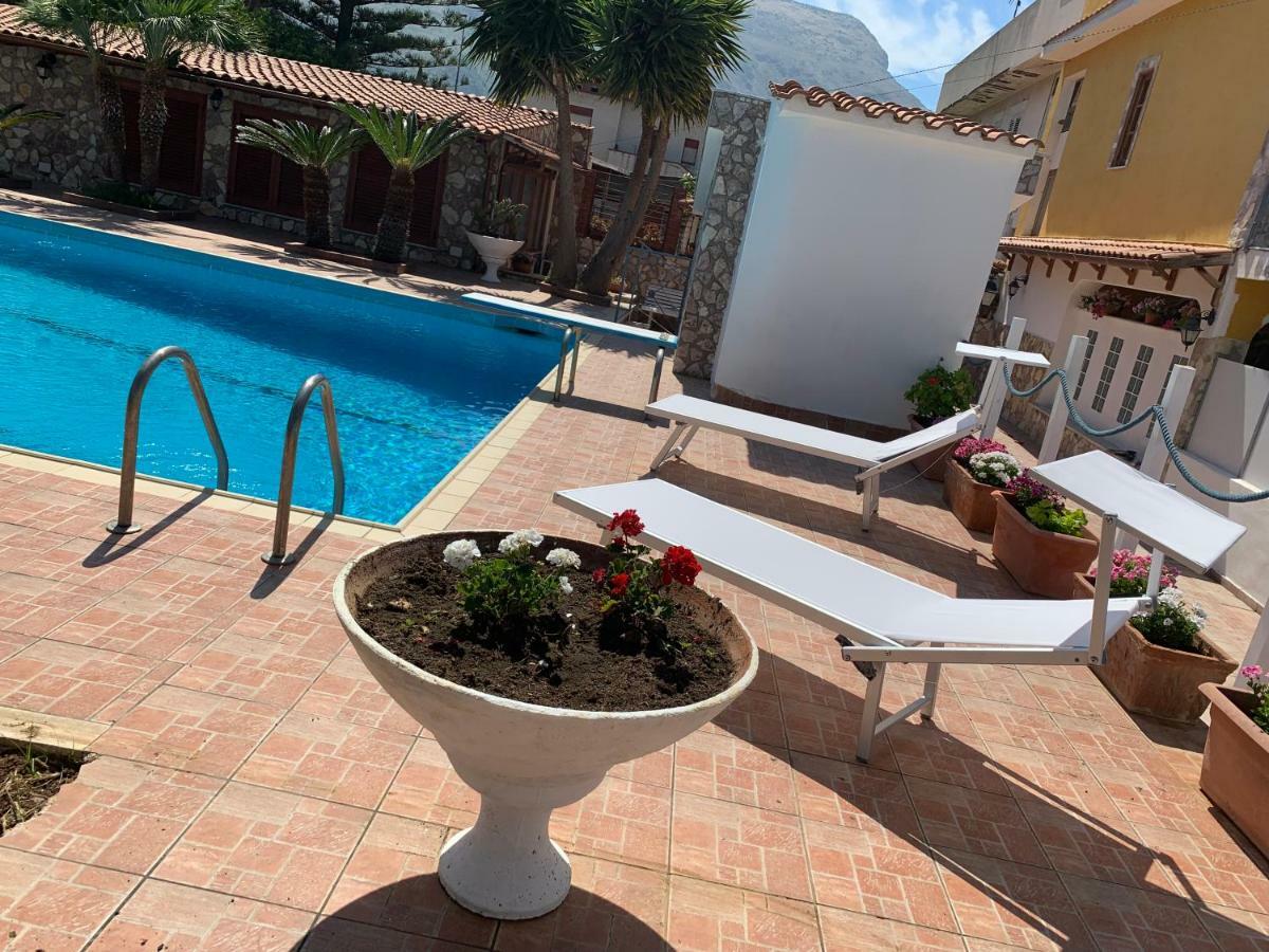 Casa Vacanze Villa Grace Villagrazia Di Carini Buitenkant foto