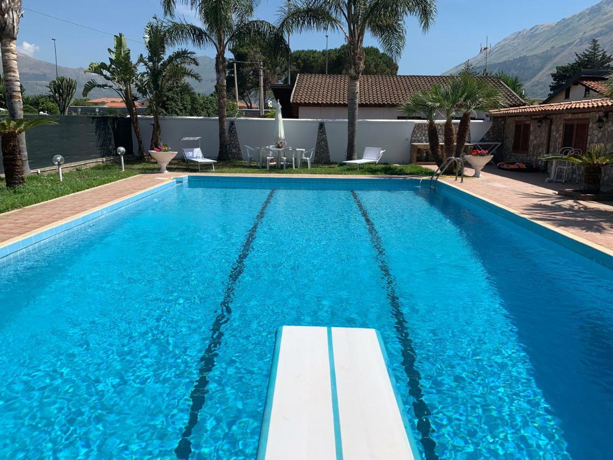 Casa Vacanze Villa Grace Villagrazia Di Carini Buitenkant foto